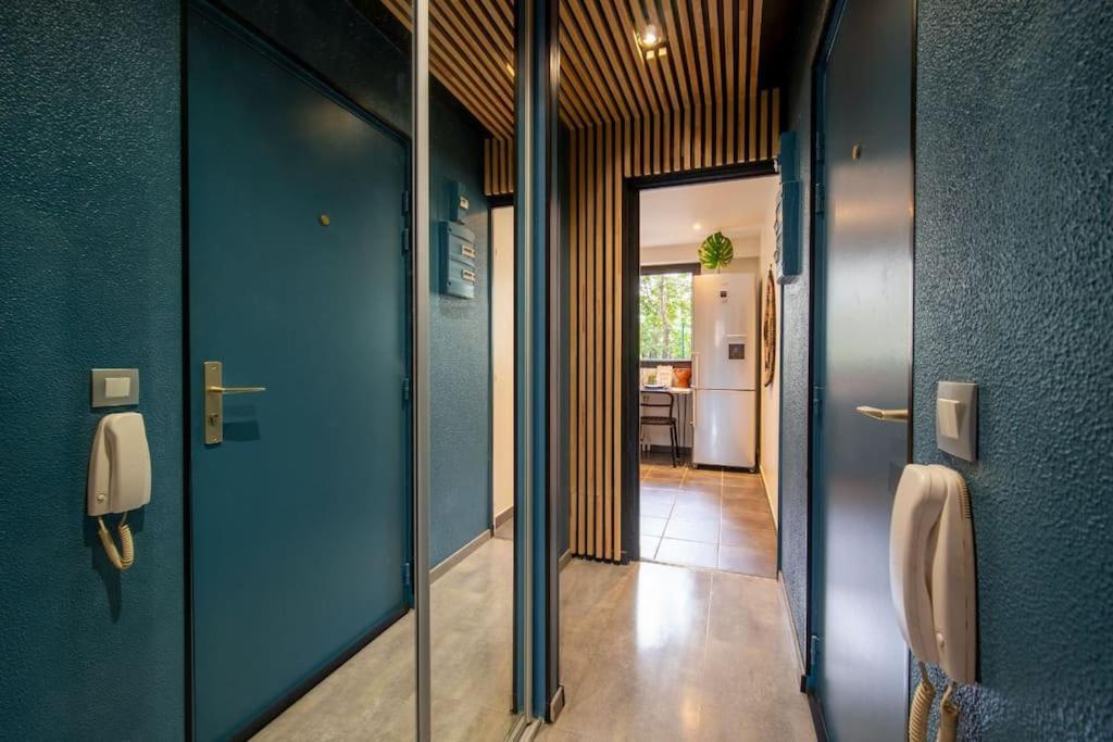 Air-Conditioned Apartment With Private Parking Marseille Luaran gambar