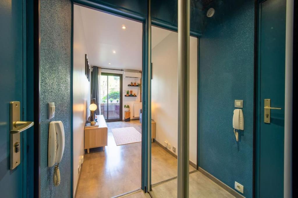 Air-Conditioned Apartment With Private Parking Marseille Luaran gambar